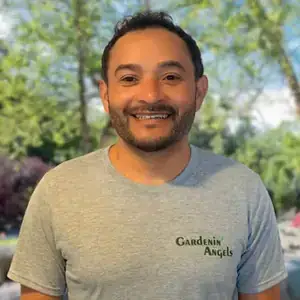 Portrait of Luiz of the Gardenin’ Angels team